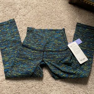 LULULEMON Wunder under crop high rise